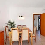 شقة T1 Vista Alegre البوفيرا