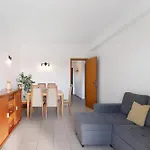 T1 Vista Alegre Апартаменты