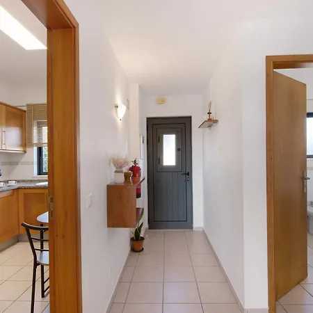 T1 Vista Alegre Apartment *